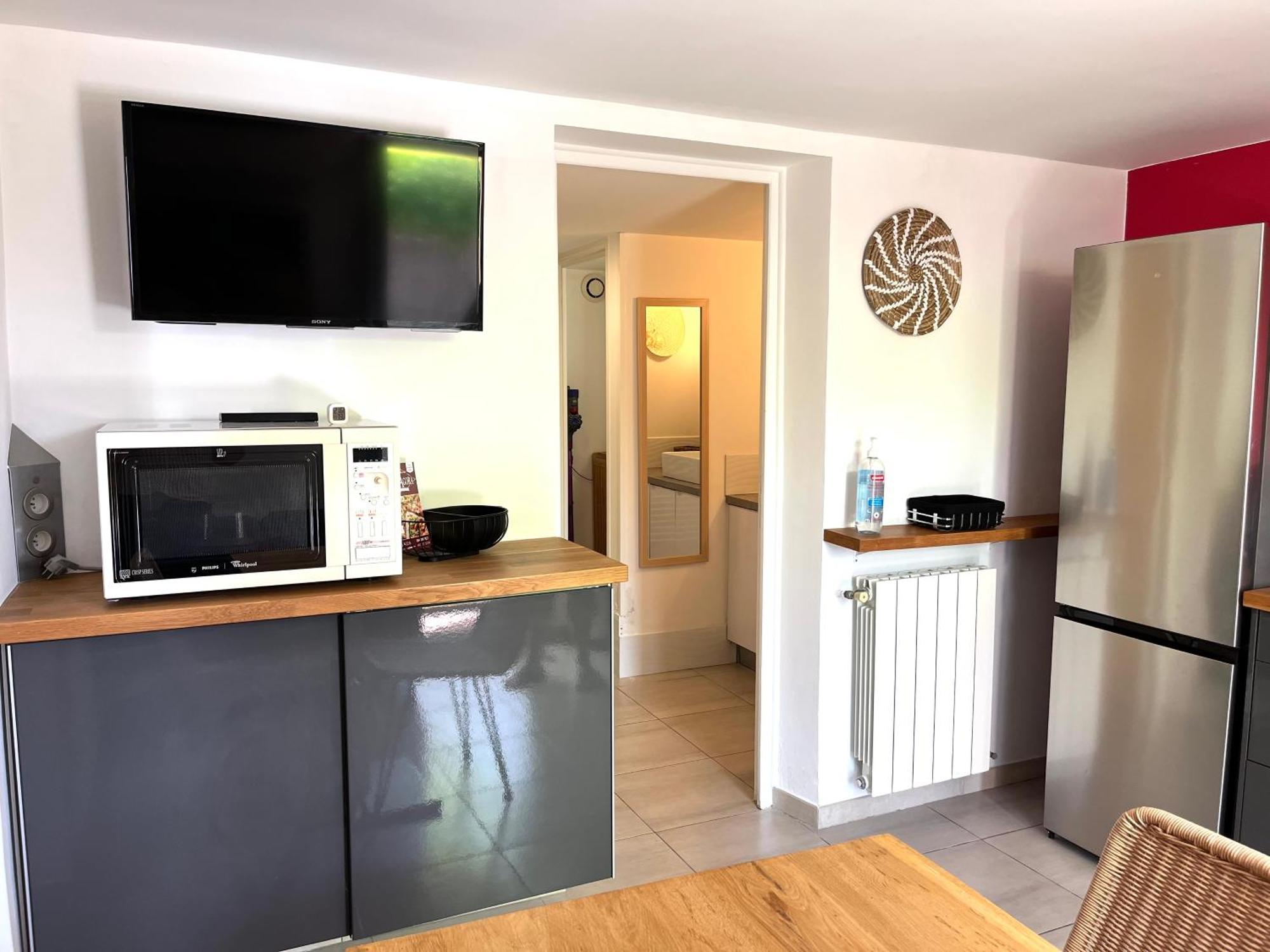 Appartement Deux Pieces Donnant Sur Un Jardin アンティーブ エクステリア 写真